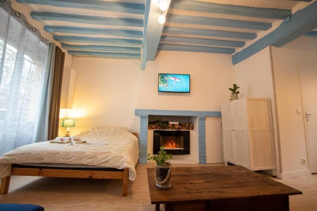 Blue Appartment With A Fireplace Dieppe Eksteriør billede