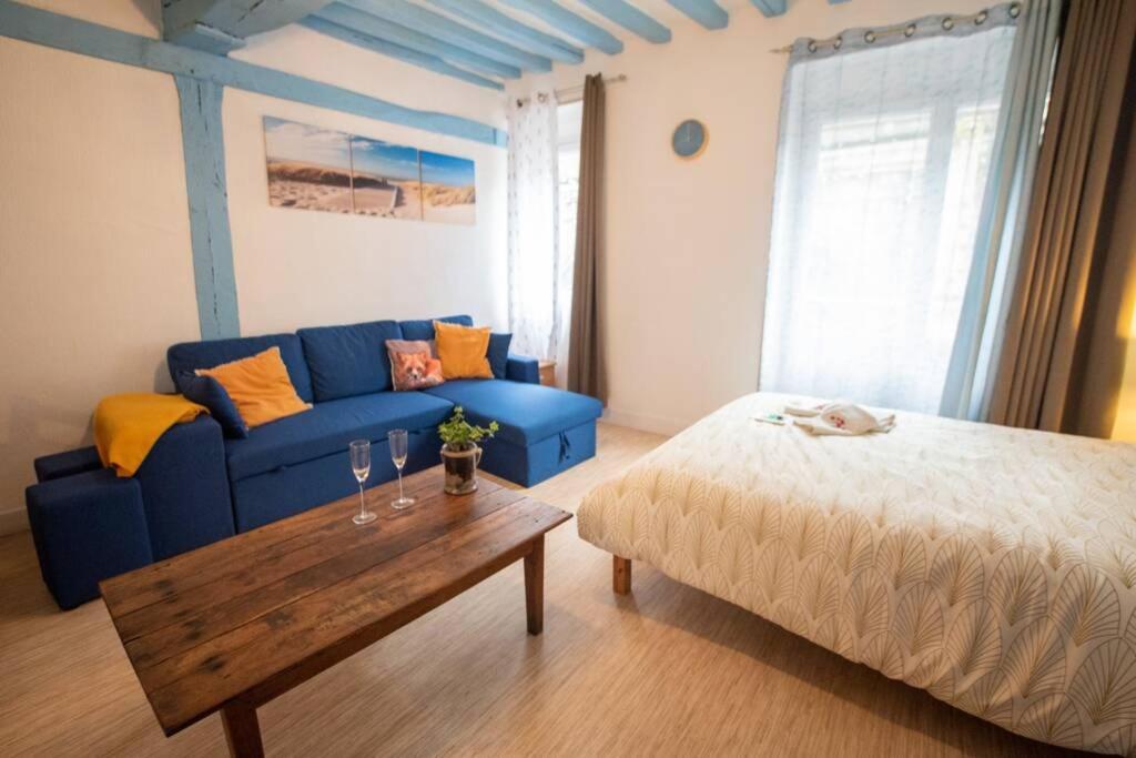 Blue Appartment With A Fireplace Dieppe Eksteriør billede